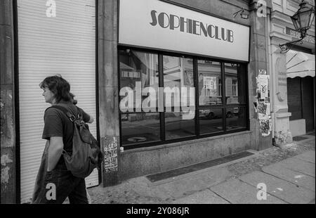 Germany, Berlin, 27 June 1991, Sophienclub, shop window, Sophienstrasse, Europe Stock Photo