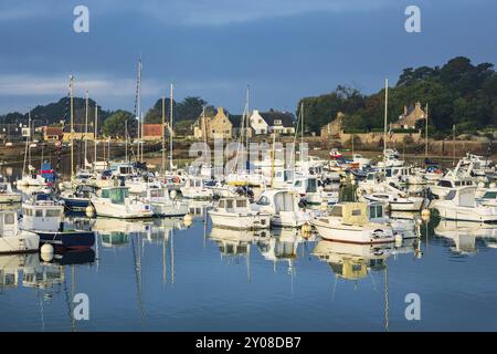 Brittany harbour in Ploumanach, France, Europe Stock Photo