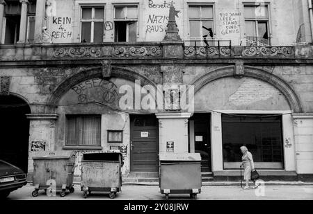 Germany, Berlin, 26 June 1991, squatted house, Neue Schoenhauser Strasse, Europe Stock Photo