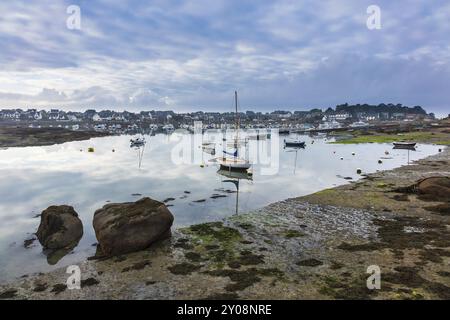 Brittany harbour in Ploumanach, France, Europe Stock Photo