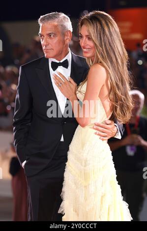 George Clooney Mit Ehefrau Amal Alamuddin Clooney Bei Der Premiere Des ...