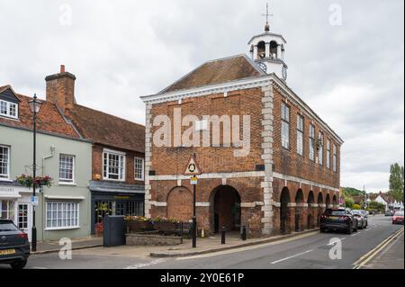 Exterior of Old Amersham Market Hall Grade II listed building built 1682 by Sir William Drake and gifted to the townsfolk. Buckinghamshire England UK Stock Photo