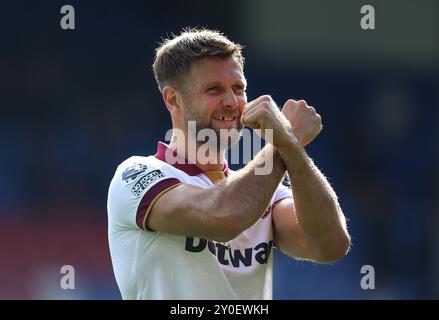 Niclas Fullkrug of West Ham United gives the Hammers sign to the West Ham United fans in celebration, - Crystal Palace v West Ham United, Premier League, Selhurst Park Stadium, Croydon, UK - 24th August 2024. Editorial Use Only - DataCo restrictions apply. Stock Photo