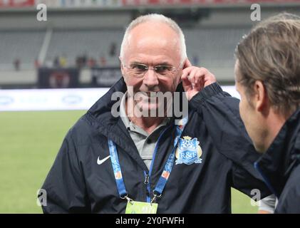 SHANGHAI, CHINA - SEPTEMBER 21, 2014 - (FILE) Guangzhou R&F head coach Sven-Goran Eriksson leads his team during their Chinese Super League football m Stock Photo