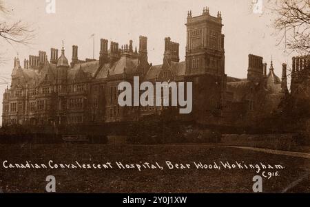 Canadian Convalescent Hospital, Bear Wood, Wokingham Berkshire England, approx 1918 postcard. unidentified photographer Stock Photo