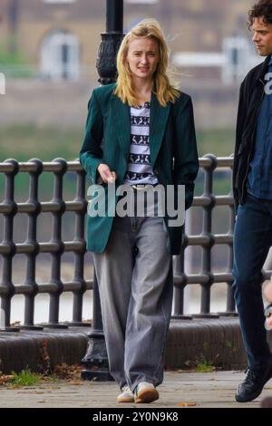 Sophie Turner films scenes for Haven in East London Stock Photo - Alamy
