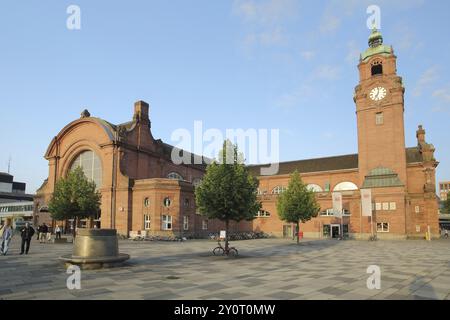 Neo-Baroque main railway station with tower, Wiesbaden, Hesse, Germany, Europe Stock Photo