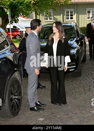 Karlstad, Sweden. 05th Sep, 2024. KARLSTAD, SWEDEN 20240905Prince Carl Philip and Princess Sofia attend lunch in Almengården. The Duke and Duchess are on a two-day visit to Värmland. Photo: Fredrik Sandberg/TT/Code 10080 Credit: TT News Agency/Alamy Live News Stock Photo