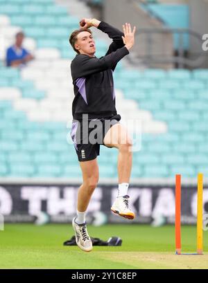 England's Josh Hull on day one of the Third Rothesay Men's Test at The ...