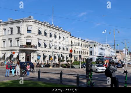 Corner of Unioninkatu and Pohjoisesplanadi with City Hall in the background, Helsinki, Finland August 2024 Stock Photo