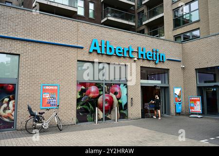 albert heijn supermarket grocery store amsterdam Stock Photo - Alamy