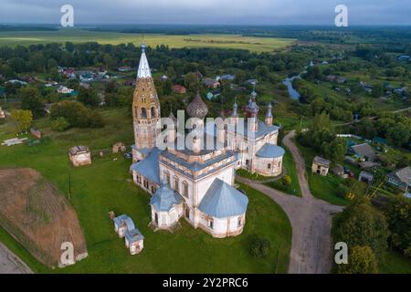 View of the ancient temple complex in the village of Parskoye on a cloudy September morning (aerial photography). Ivanovo region, Russia Stock Photo