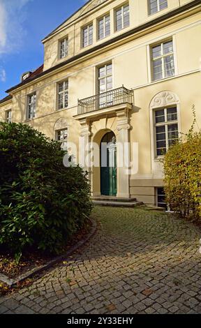 Europa, Deutschland, Hamburg, Rotherbaum, Architektur, Fassade Wohnhaus, Gründerjahre, Johnsallee, vornehmer Eingang einer Stadtvilla, Stock Photo