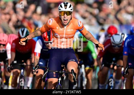 Hasselt, Belgium. 14th Sep, 2024. Dutch Lorena Wiebes at the finish line of the Women's Elite Road Race at the European Championship 2024, in Hasselt, Saturday 14 September 2024. The UEC Road European Championships 2024 will take place from 11 to 15 september in Limburg, Belgium. BELGA PHOTO DIRK WAEM Credit: Belga News Agency/Alamy Live News Stock Photo