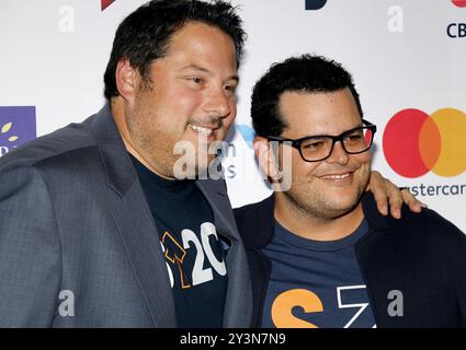 Greg Grunberg and Josh Gad at the 5th Biennial Stand Up To Cancer held at the Walt Disney Concert Hall in Los Angeles, USA on September 9, 2016. Stock Photo