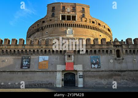Castel Sant'Angelo, rotunda shaped medieval castle along the Tiber ...