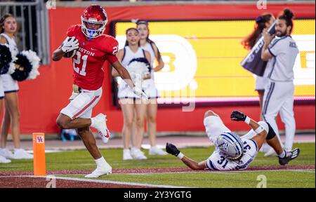 Houston, USA. 14th Sep, 2024. Houston Cougars running back STACY SNEED (21) runs for a 65 yard touchdown in the first half during the game between the Rice Owls and the Houston Cougars on September 14, 2024 at TDECU Stadium in Houston, Texas. The Houston Cougars defeated the Rice Owls 33-7. (Photo by: Jerome Hicks/Sipa USA) Credit: Sipa USA/Alamy Live News Stock Photo