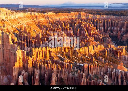 Bryce Amphitheater shortly after sunrise in Bryce Canyon National Park, Utah Stock Photo