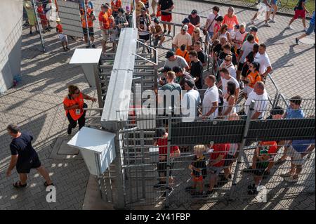 LUBIN, POLAND - AUGUST 17, 2024: Football match Polish PKO Ekstraklasa between KGHM Zaglebie Lubin vs Lech Poznan. Security and supporters at the entr Stock Photo