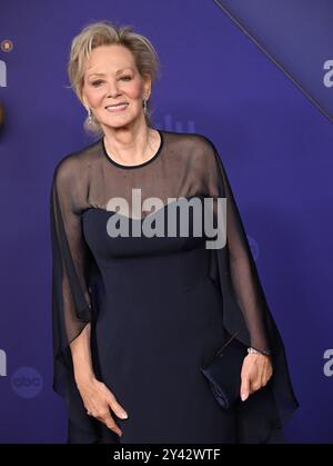 Actress Jean Smart arrives at the Los Angeles Premiere of National ...