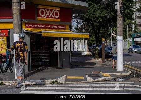 Sao Paulo, Brazil, March 15 2023. Front view of Oxxo supermarket in Sao Paulo city. Oxxo is popular Mexican chain of grocery stores or convenience sto Stock Photo