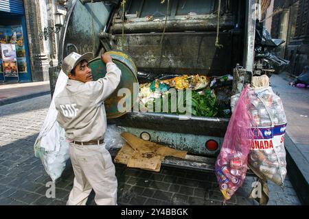 Mexico - men are collecting garbage in the center of Mexico-City Stock Photo