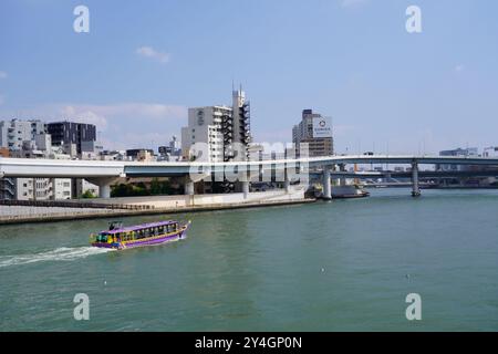 Sumida Rivier The Sumida River (Sumida-gawa) is a river that flows through central ...