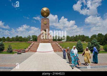 Uzbekistan, Tashkent, Independence town square Stock Photo