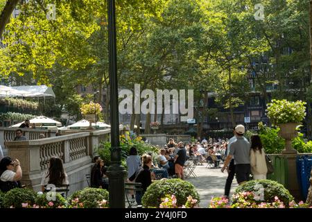 Summertime in Bryant Park, NYC, USA, 2024 Stock Photo