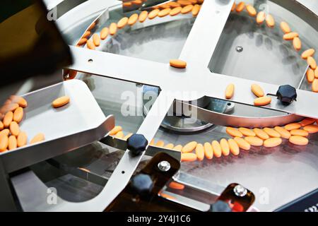 Industrial tablet packing conveyor machine Stock Photo