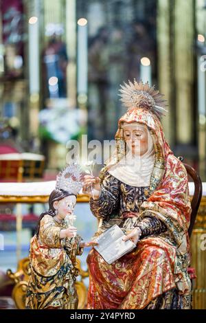 Seville, Spain, May 31 2009, Eighteenth-century sculptures of Saint Anne and the Virgin Mary in San Lorenzo Church highlight Sevilles religious artist Stock Photo