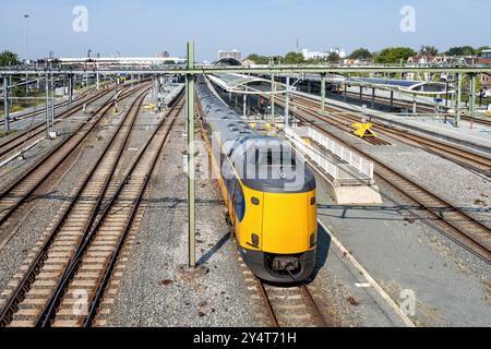 Nederlandse Spoorwegen Intercity Materieel at Zwolle station Stock Photo