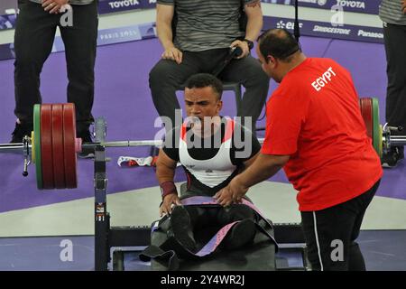 Mohamed ELMENYAWY of Egypt wins gold in the Para Powerlifting men's up to 59kg Final at the Porte de La Chapelle Arena, 2024 Paralympic games, Paris, France. Stock Photo