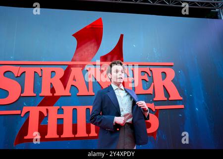 Charlie Heaton attends 'Stranger Things' Season 4 Premiere at Callao Cinema on May 18, 2022 in Madrid, Spain. Stock Photo