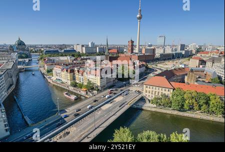 Nikolaiviertel, Spree, Mitte, Berlin, Deutschland *** Nikolaiviertel, Spree, Mitte, Berlin, Germany Stock Photo