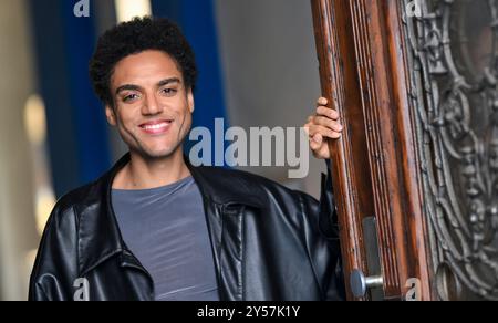 Berlin, Germany. 18th Sep, 2024. Lamin Leroy Gibba, actor, screenwriter and film producer at a photo shoot. He is the lead actor and head writer of the dramedy 'Schwarze Früchte', which can be seen in the ARD media library from October 18. Credit: Jens Kalaene/dpa/Alamy Live News Stock Photo