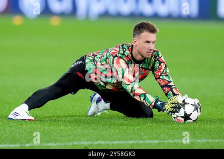 Bergamo, Italy. 19th Sep, 2024. Neto of Arsenal during the UEFA Champions League 2024/25 League Phase MD1 match between Atalanta BC and Arsenal FC at Gewiss Stadium on September 19, 2024 in Bergamo, Italy. Credit: Giuseppe Maffia/Alamy Live News Stock Photo