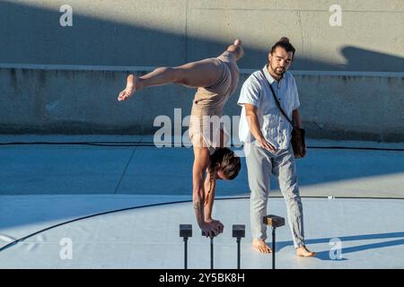 Circus show 'Ven' by the 'Si Seul company'. Amphitheater of the port of Colombiers. Show hosted as part of the stage in Herault. Occitanie, France Stock Photo