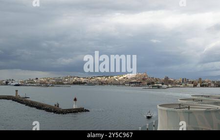 Cagliari ITA, Themenbild Reisen, Cagliari, Sardinien, 17.09.2024. Gewitterwolken ziehen auf ueber Cagliari. ITA, Themenbild Reisen, Cagliari, Sardinien, 17.09.2024. *** Cagliari ITA, Theme picture travel, Cagliari, Sardinia, 17 09 2024 Thunderclouds over Cagliari ITA, Theme picture travel, Cagliari, Sardinia, 17 09 2024 Copyright: xEibner-Pressefoto/HeikexFeinerx EP HFR Stock Photo