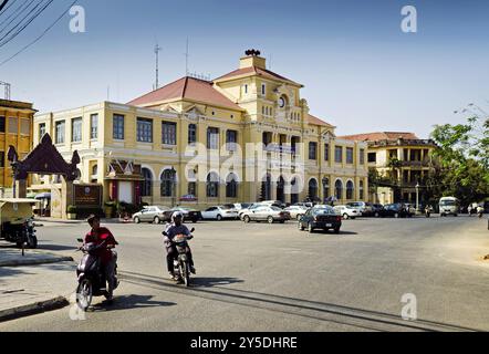 Old colonial french architecture post office in central phnom penh city cambodia Stock Photo