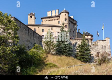 Château Queyras in the Parc Naturel Régional du Queyras,  Hautes-Alpes, Provence-Alpes-Côte d'Azur, France Stock Photo