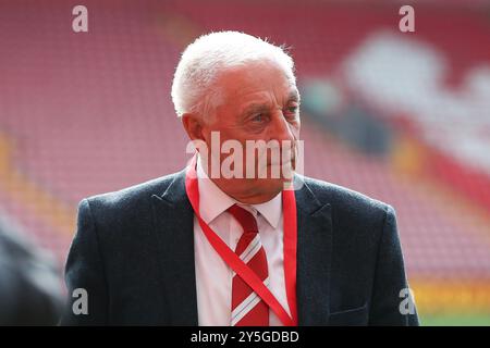 Liverpool, UK. 21st Sep, 2024. Ex Liverpool player and manager Roy Evans looks on. Premier League match, Liverpool v Bournemouth at Anfield in Liverpool on Saturday 21st September 2024. this image may only be used for Editorial purposes. Editorial use only. pic by Chris Stading/Andrew Orchard sports photography/Alamy Live news Credit: Andrew Orchard sports photography/Alamy Live News Stock Photo