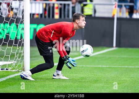 Mechelen, Belgium. 22nd Sep, 2024. Mechelen's goalkeeper Ortwin De Wolf pictured before a soccer match between KV Mechelen and Cercle Brugge, Sunday 22 September 2024 in Mechelen, on day 8 of the 2024-2025 season of the 'Jupiler Pro League' first division of the Belgian championship. BELGA PHOTO TOM GOYVAERTS Credit: Belga News Agency/Alamy Live News Stock Photo