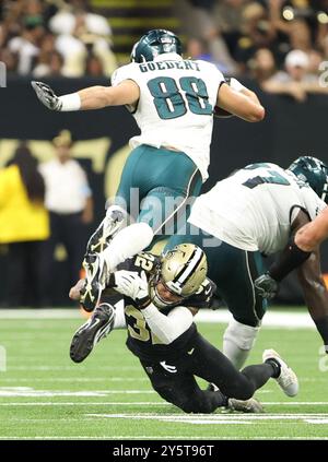 Philadelphia Eagles tight end Dallas Goedert (88) stiff arms Washington ...