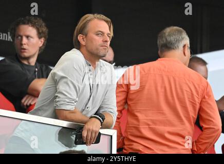 Stuttgart, Deutschland. 22nd Sep, 2024. auf der Tribuene Timo Hildebrand VfB Stuttgart vs Borussia Dortmund BVB 221.09.2024 DFL REGULATIONS PROHIBIT ANY USE OF PHOTOGRAPHS AS IMAGE SEQUENCES AND/OR QUASI-VIDEO/dpa/Alamy Live News Stock Photo