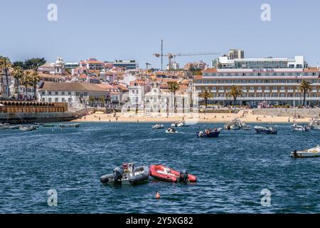 Ribeira Beach (praia da ribeira) and Baia hotel in Cascaes, in Portuguese Cascais, Portuguese town in the district of Lisbon, Portugal, Europe Stock Photo