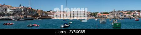 Praia da Ribeira and Palacete Seixas with Hotel Baia and the town hall in Cascaes, (Cascais) Portuguese city in the district of Lisbon, Portugal. Stock Photo