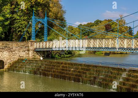 Mill Bridge in Jephson Gardens, Royal Leamington Spa, UK Stock Photo