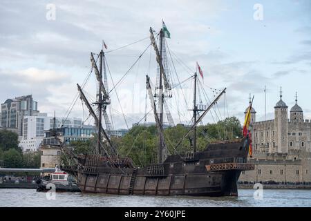 London, UK. 23rd Sep, 2024. The Galeón Andalucía, a unique replica of the ship used by the Spanish during the 16th-17th centuries, passes through Tower Bridge in early evening on arrival into the Pool of London before turning and mooring in St Katherine's Dock where the public can visit before departure on 6th October. The ship was built in 2010 and has a 496 gross tonnage. Credit: Malcolm Park/Alamy Live News Stock Photo