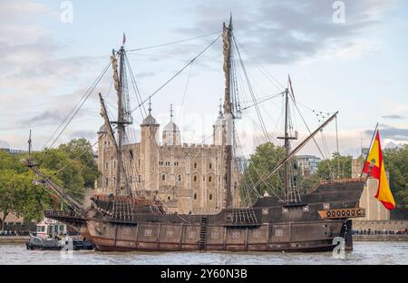 London, UK. 23rd Sep, 2024. The Galeón Andalucía, a unique replica of the ship used by the Spanish during the 16th-17th centuries, passes through Tower Bridge in early evening on arrival into the Pool of London before turning and mooring in St Katherine's Dock where the public can visit before departure on 6th October. The ship was built in 2010 and has a 496 gross tonnage. Credit: Malcolm Park/Alamy Live News Stock Photo